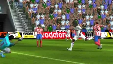 FIFA Manager 14 похожа на FIFA Manager 14