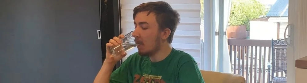 Each Sale I Drink a Glass of Water - последние новости сегодня (сентябрь 2025) - взлом защиты, системные требования, новости обновлений, где скачать игру, трейлер
