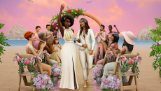 The Sims 4: My Wedding Stories похожа на The Sims Mobile