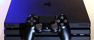 Sony выпустит PS4 Pro на 2 ТБ с уникальным дизайном в честь 500 млн. проданных PlayStation