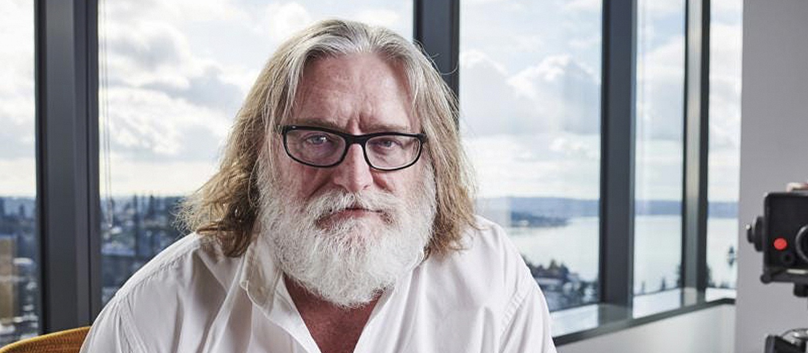 Гейб Ньюэлл (Gabe Newell)